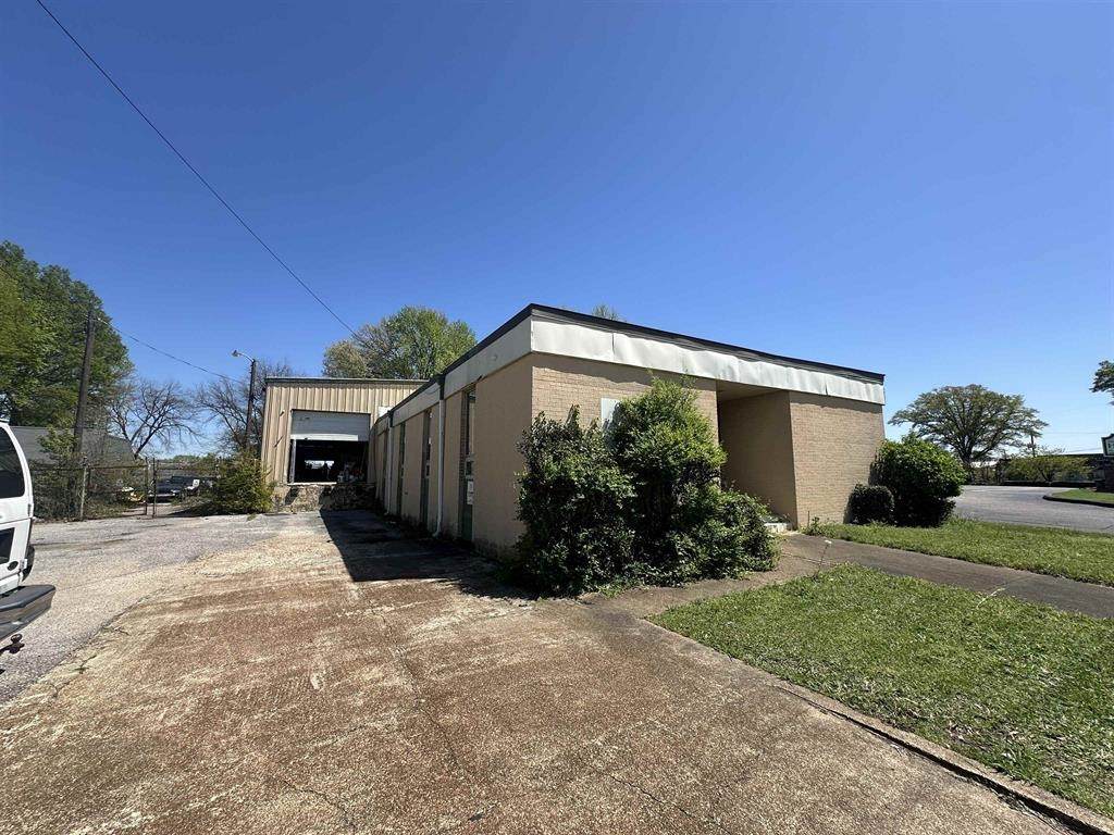 3314 Millbranch Rd - Photo 1