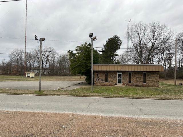 372 Jefferson St - Photo 1