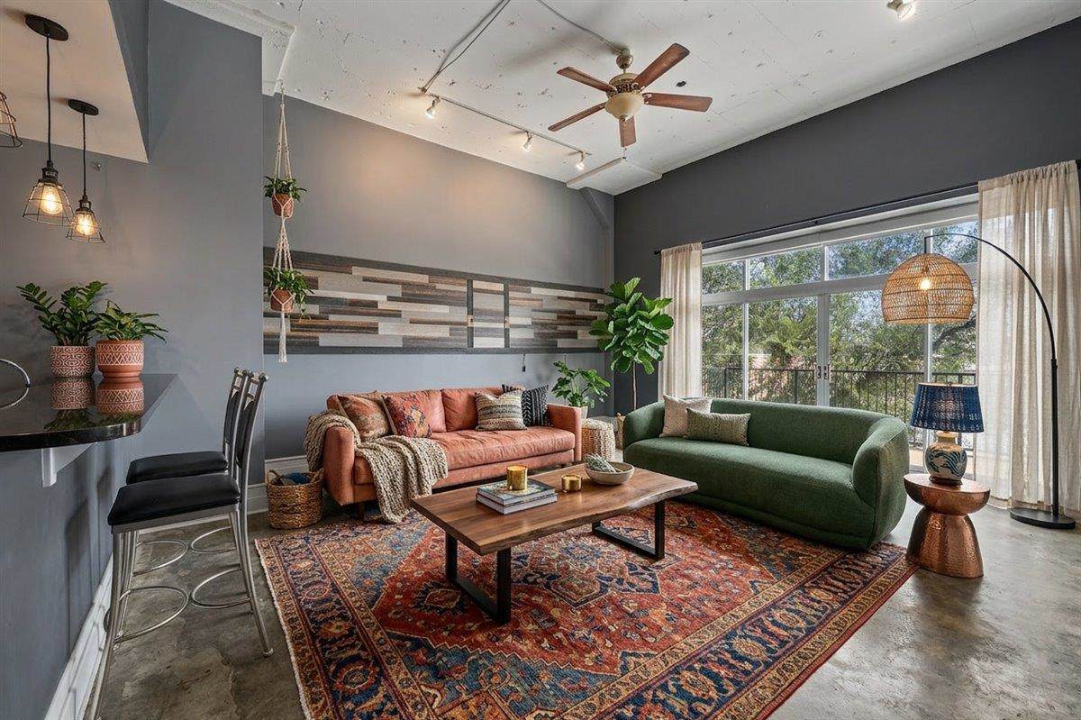 648 Riverside Dr - Photo 1