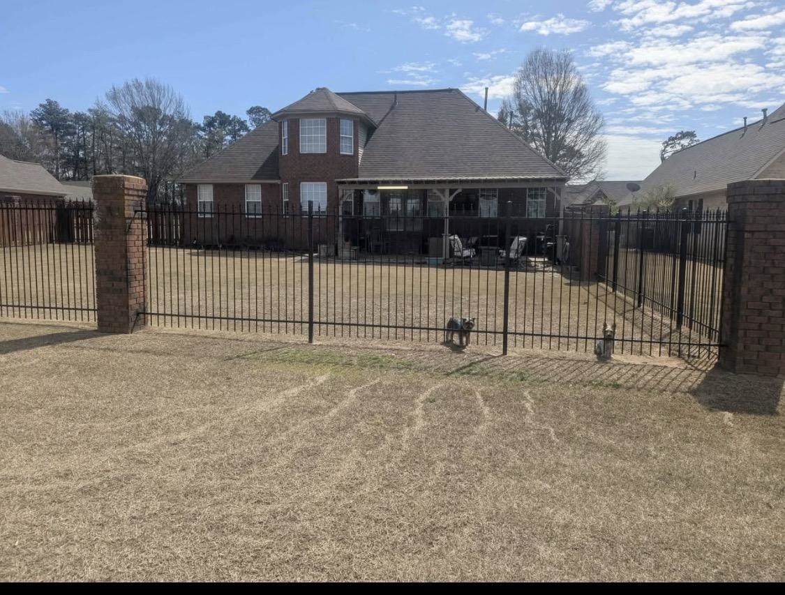 https://bt-photos.global.ssl.fastly.net/memphis/orig_boomver_1_10218321-2.jpg