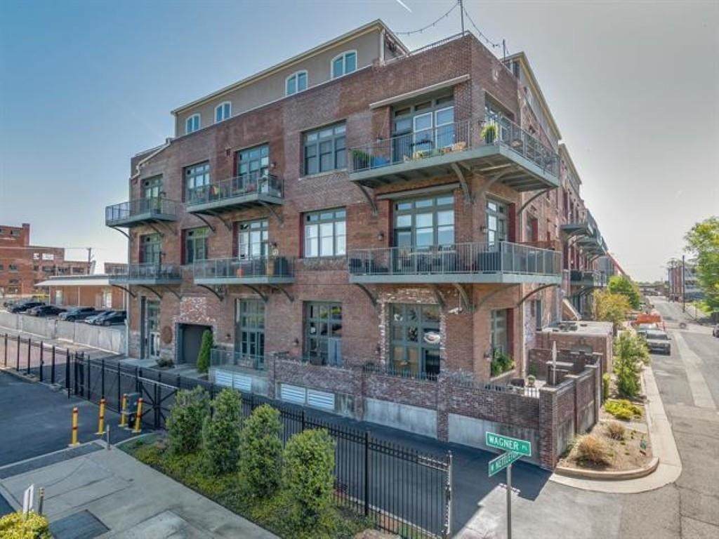 435 Front St - Photo 1