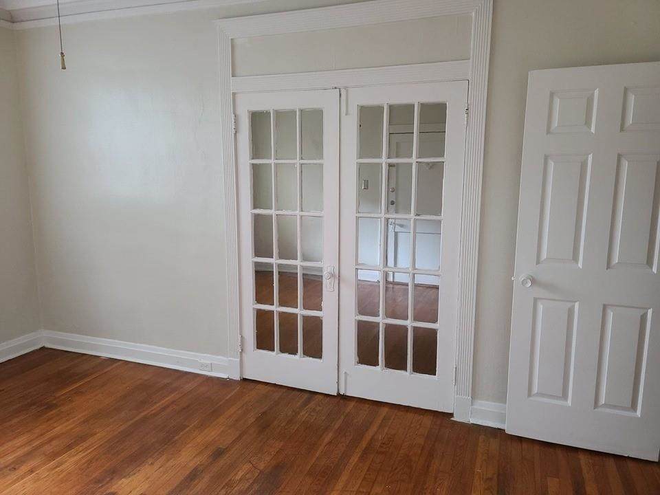 244 Cleveland St - Photo 1