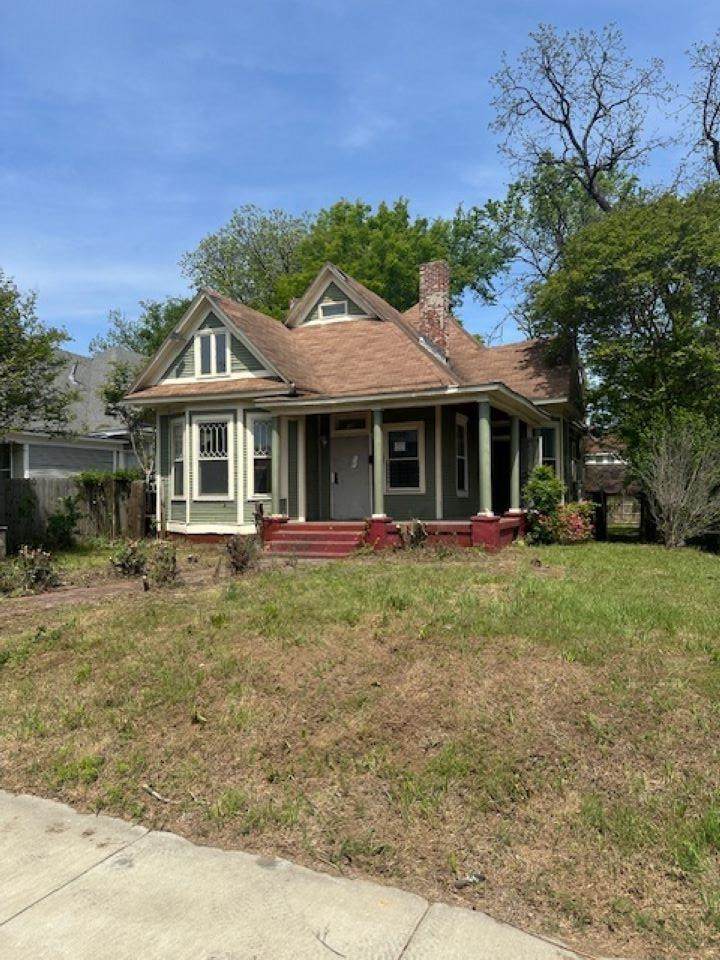 1158 Agnes Place St - Photo 1