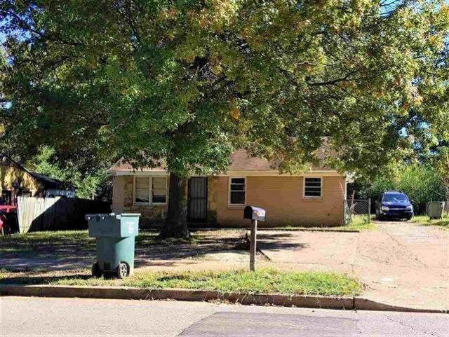 4746 Hodge Rd - Photo 1
