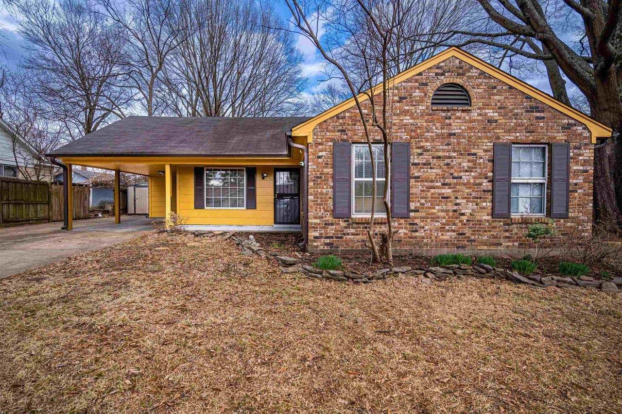 1188 Garden Rd - Photo 1