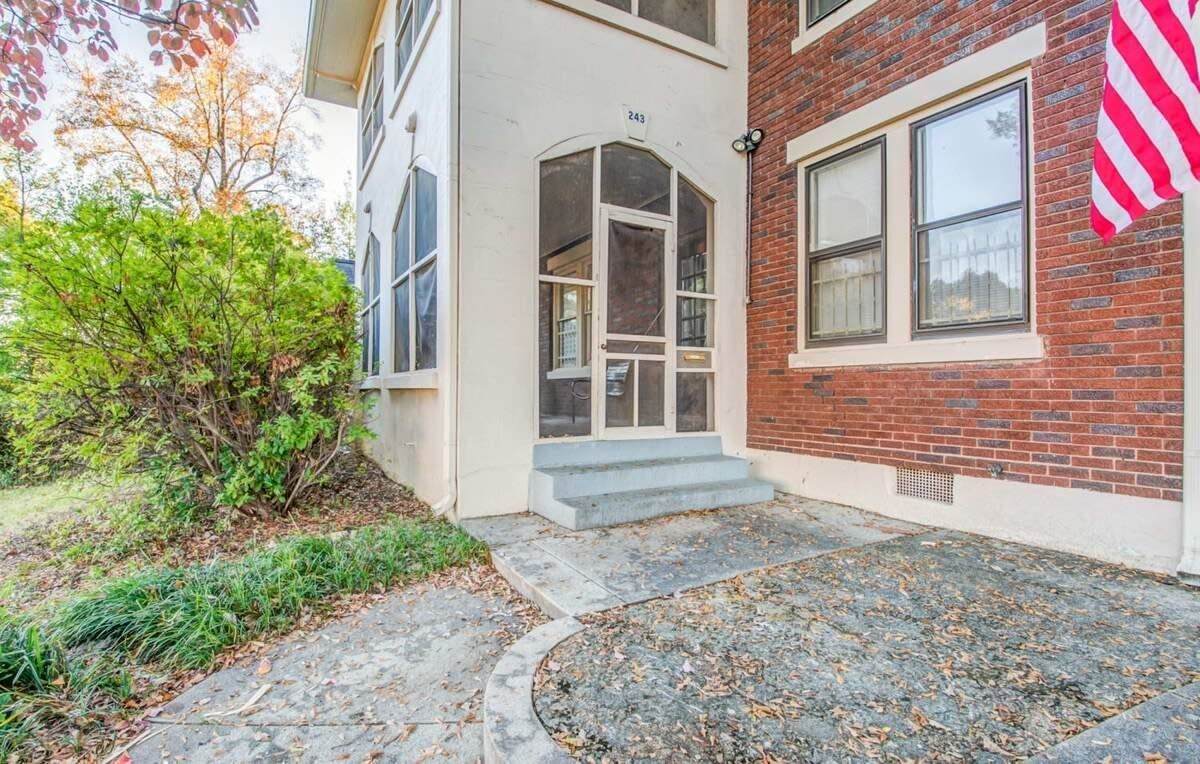 243-245 Avalon Ave - Photo 1