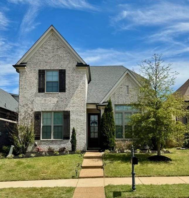 300 Cherokee Cir - Photo 1
