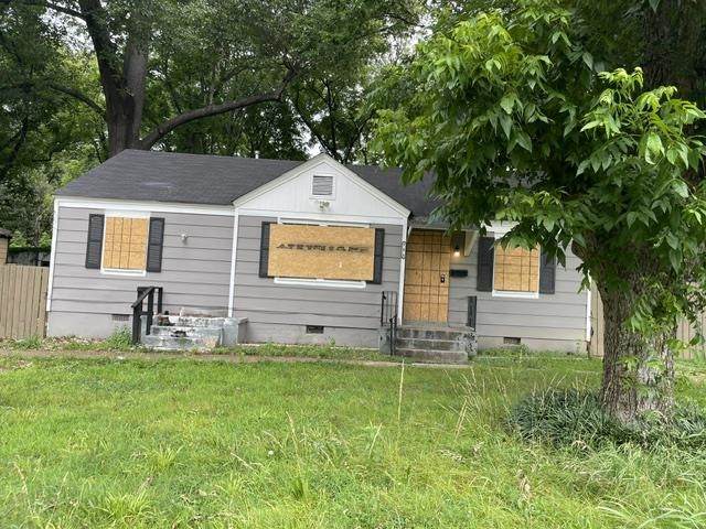908 Baltic St - Photo 1