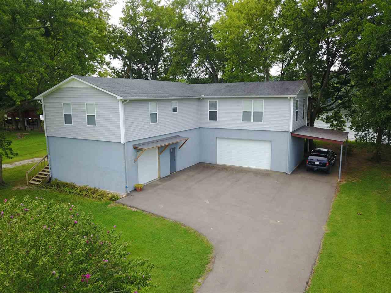 725 Arnold Ln - Photo 1