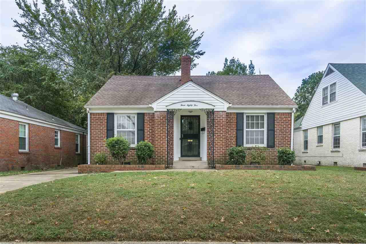 385 Holmes Cir - Photo 1