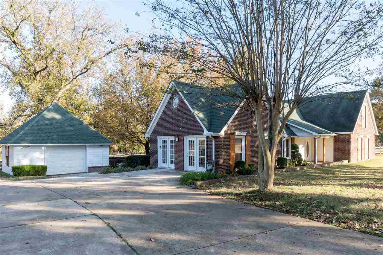 220 Kyle Rd - Photo 1