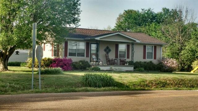 200 Walnut St - Photo 1