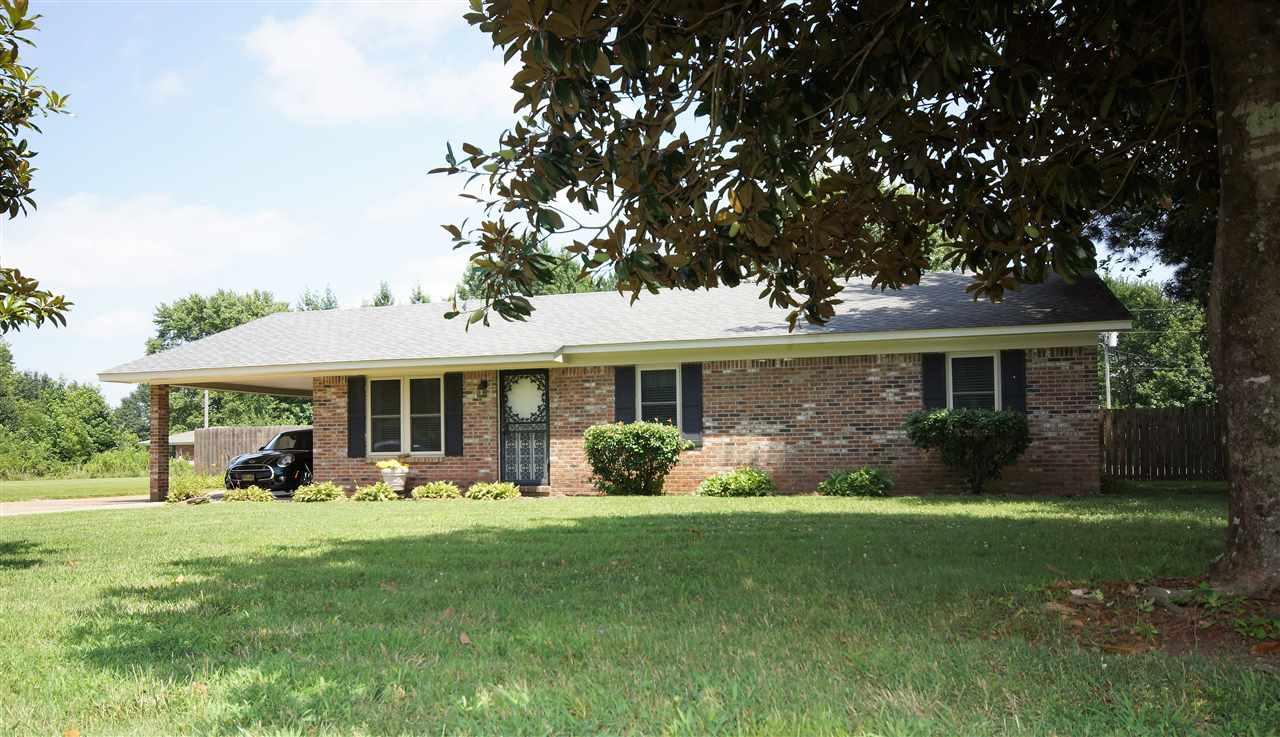 380 English St - Photo 1