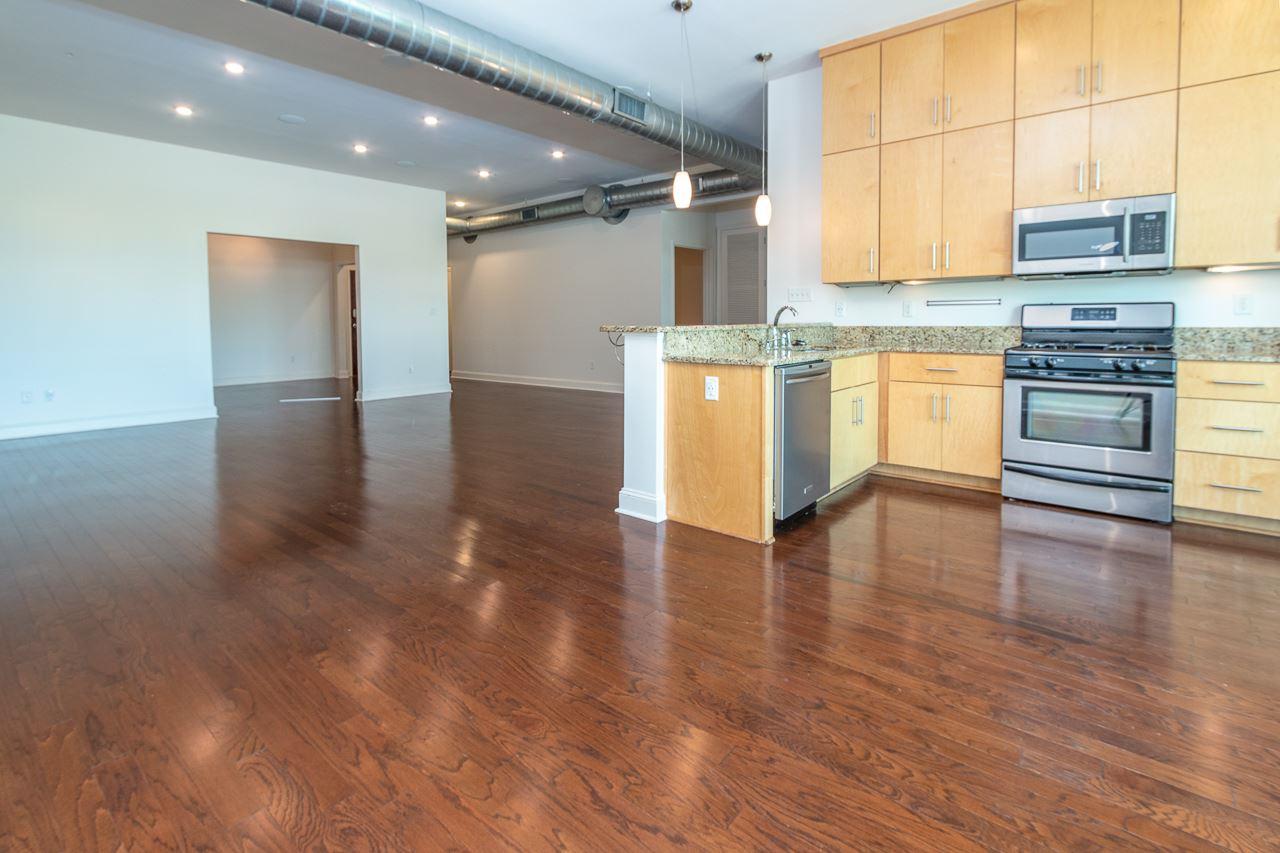 465 Main St - Photo 1
