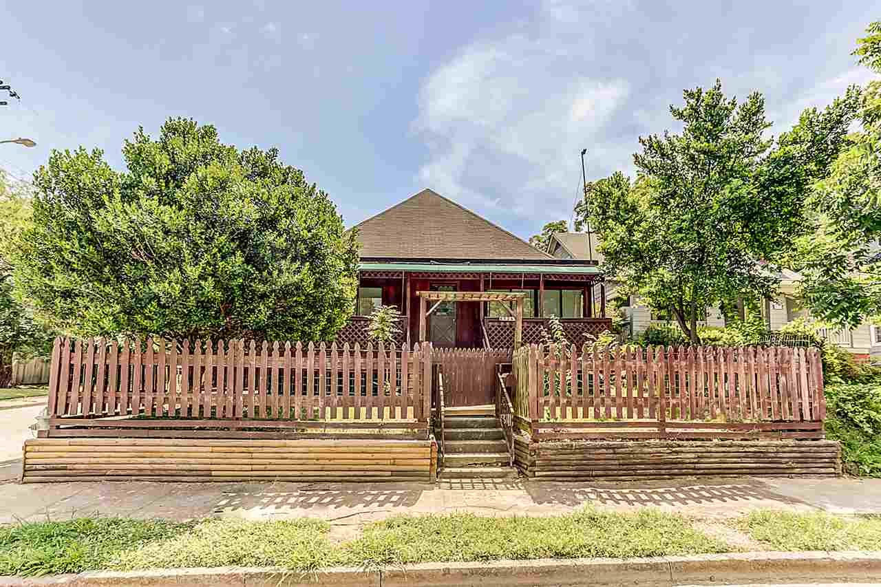 526 Cox St - Photo 1
