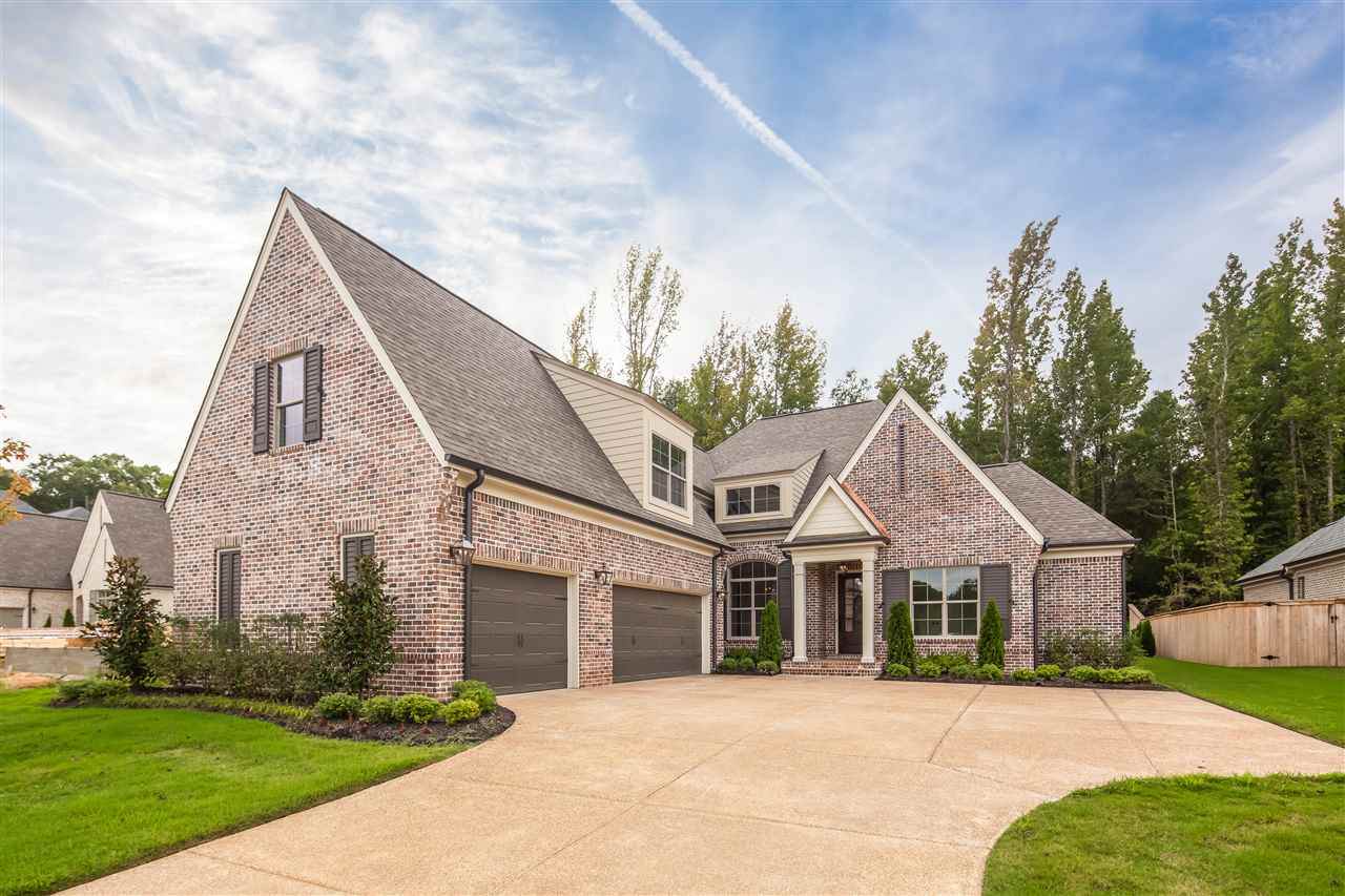 565 Saunders Creek Cir - Photo 1