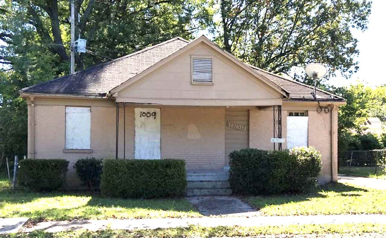 1009 Eldridge Ave - Photo 1