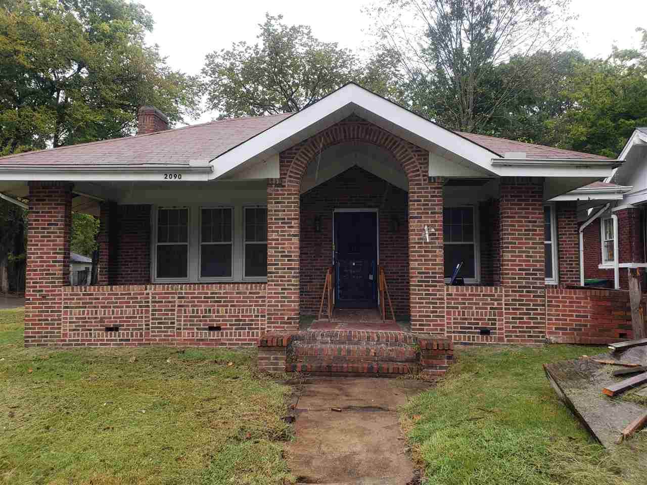 2090 Mclemore Ave - Photo 1
