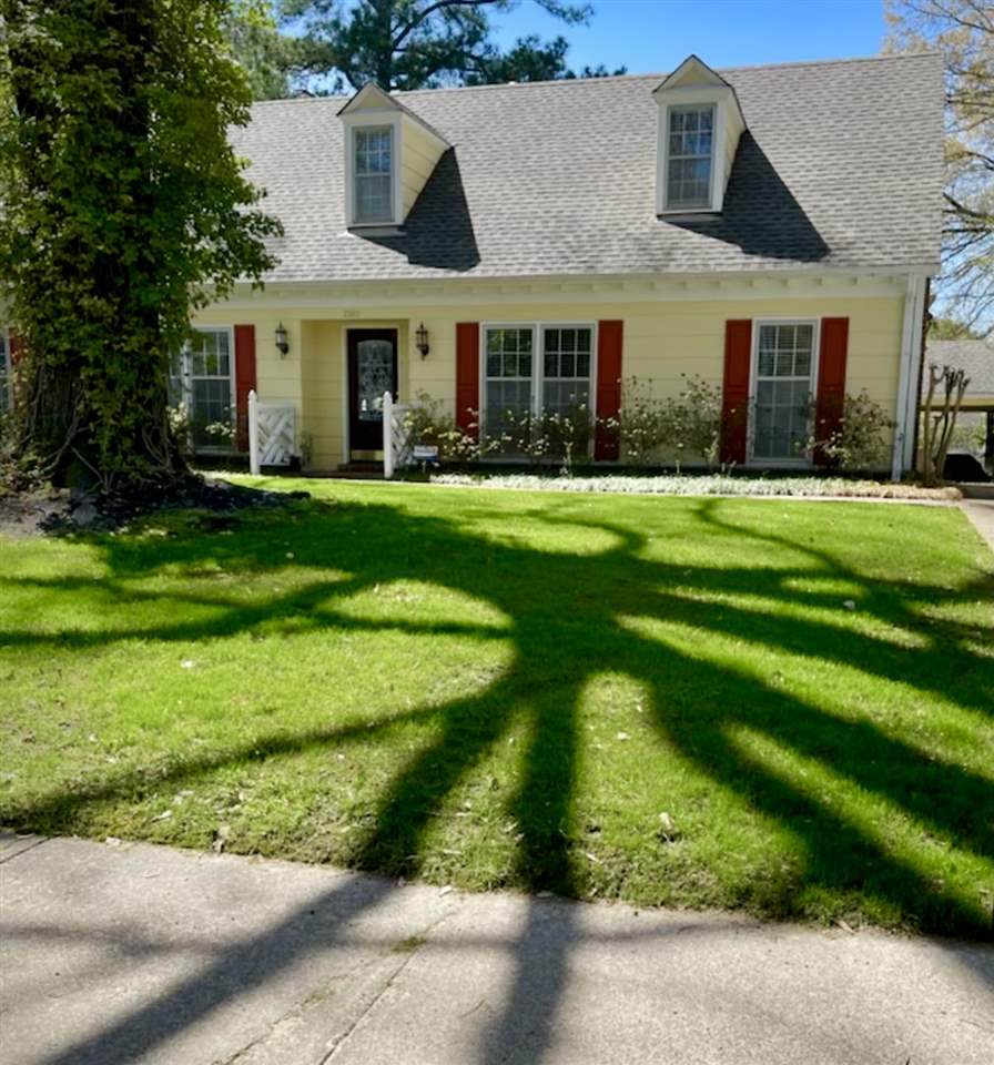 1561 Arcadia St - Photo 1