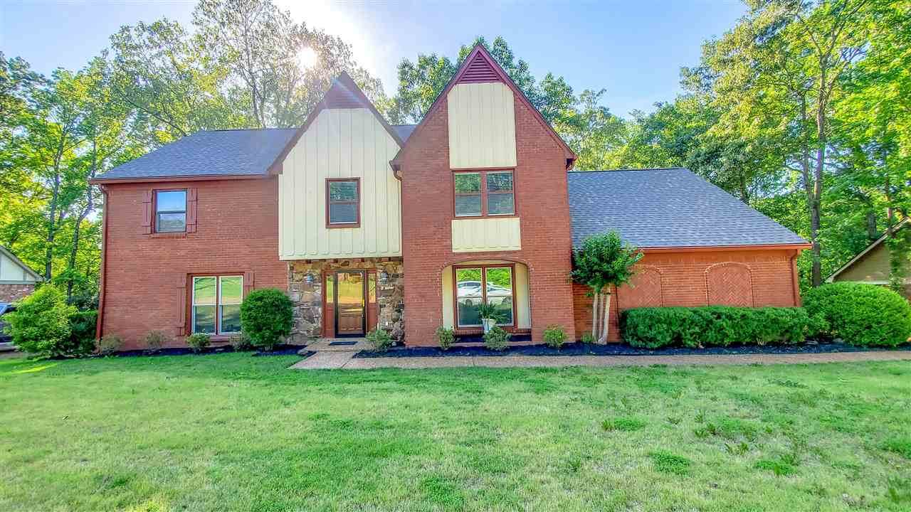 8328 Heatherglen Dr - Photo 1