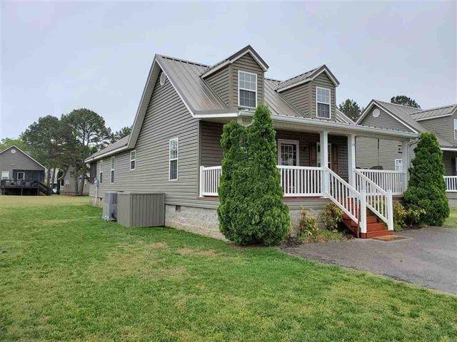 14 Laura Ln - Photo 1