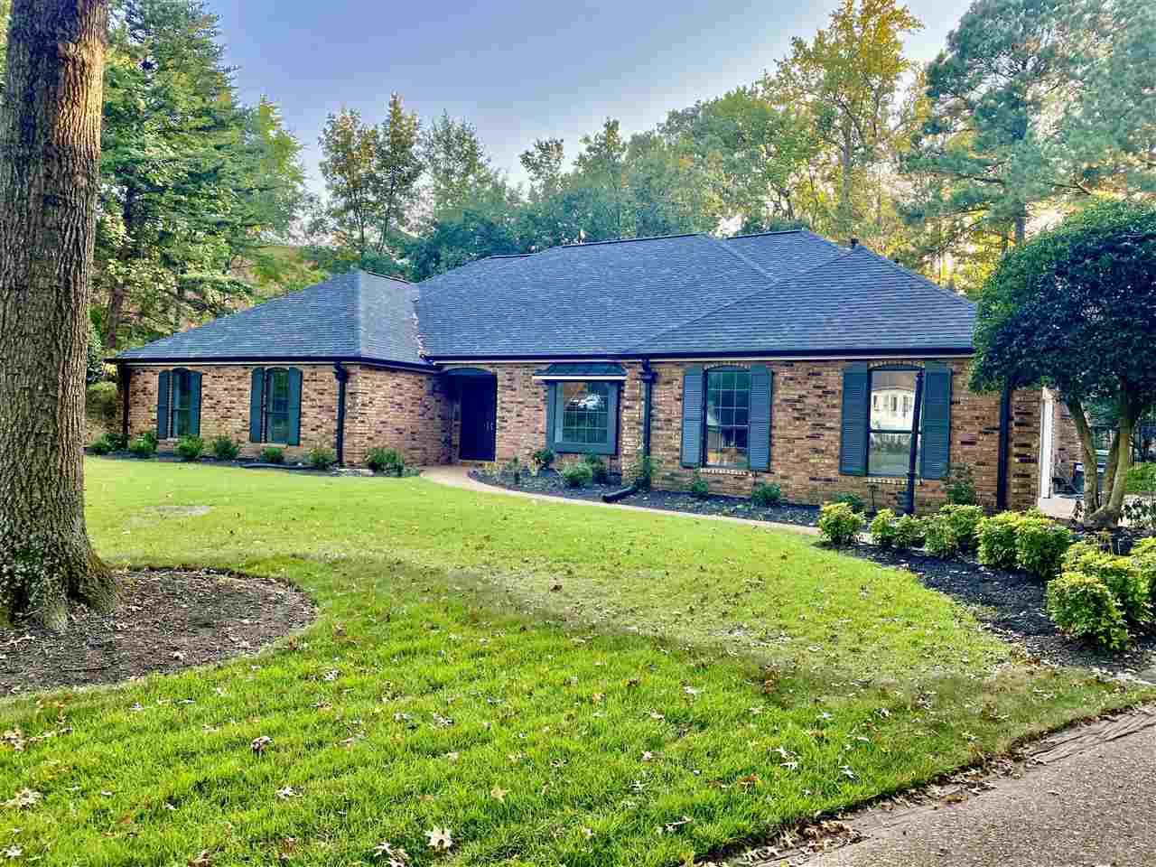 645 Harwood Cv - Photo 1