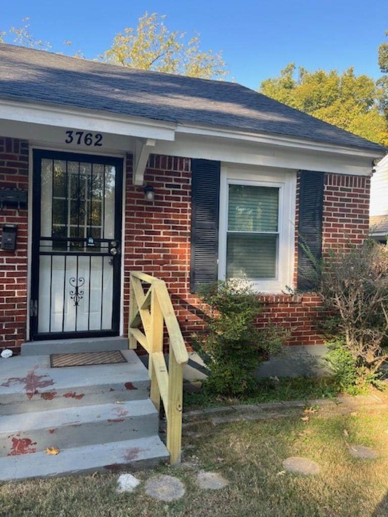 3762 Carnes Ave - Photo 1