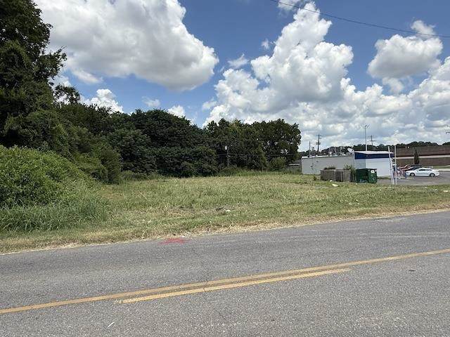 2970 Broad Ave - Photo 1