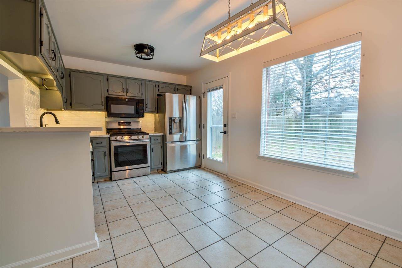 9535 Daly Dr - Photo 1