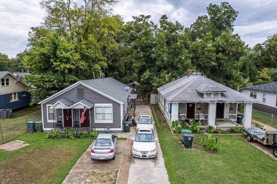 1312 Faxon Ave - Photo 1