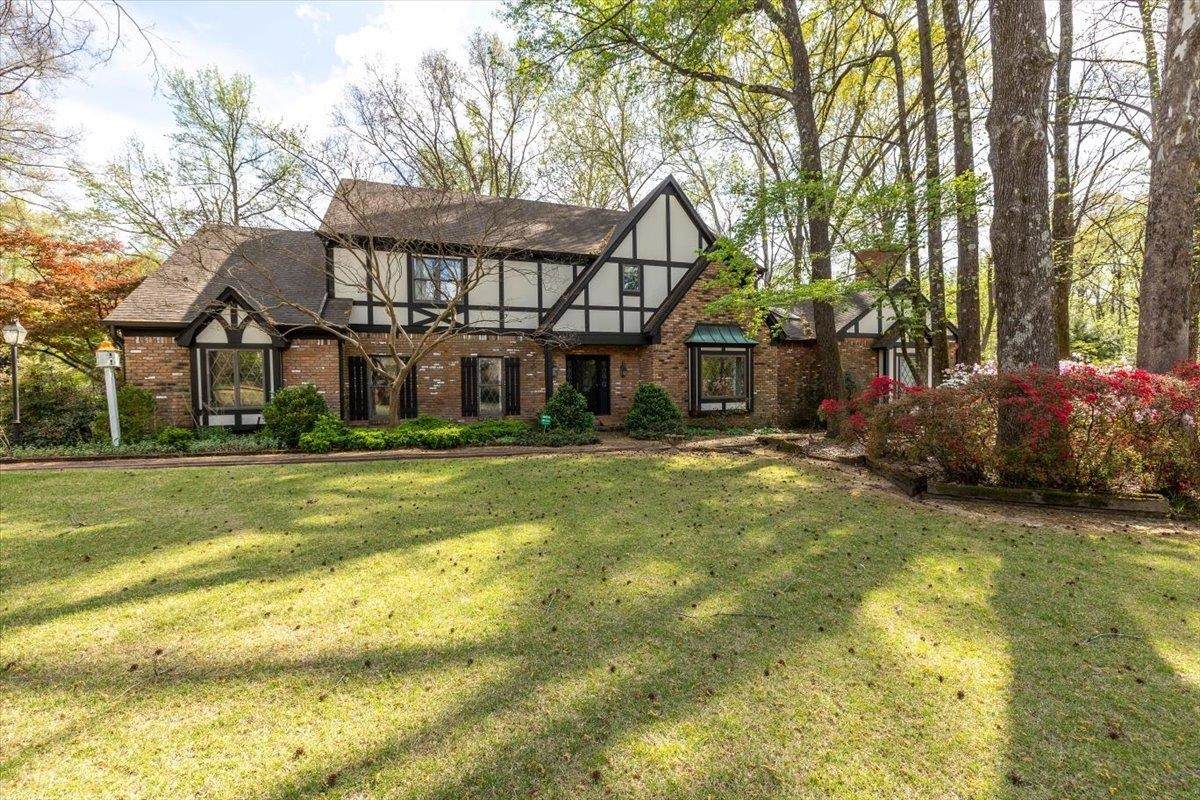 9255 Dogwood Rd - Photo 1