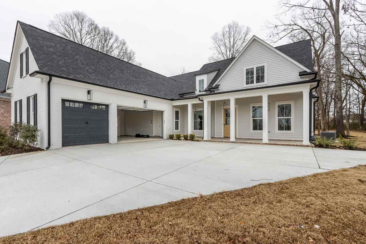 205 Nebhut Ln - Photo 1