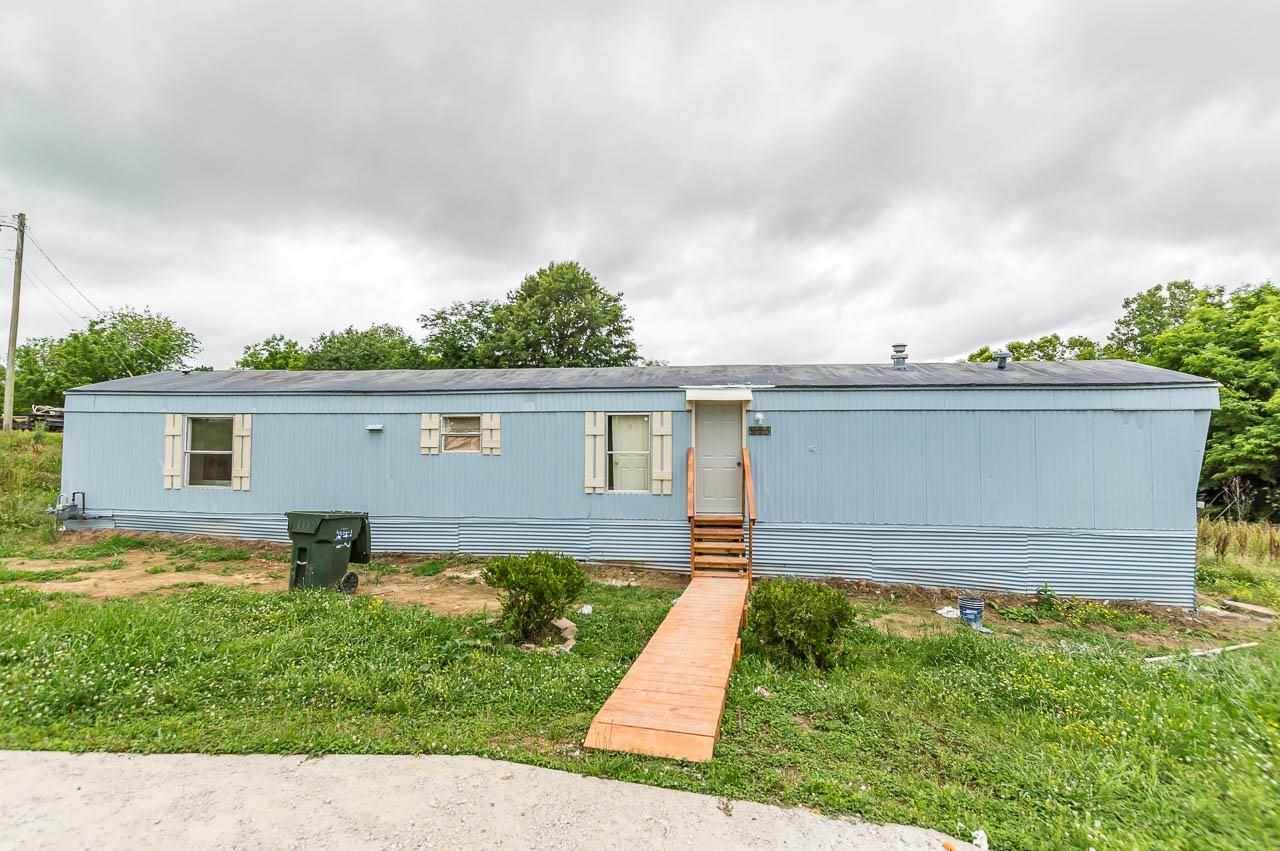 925 Pisgah Rd - Photo 1