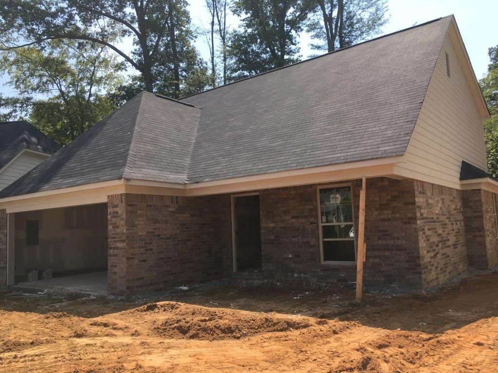 160 Nicholas Dr - Photo 1
