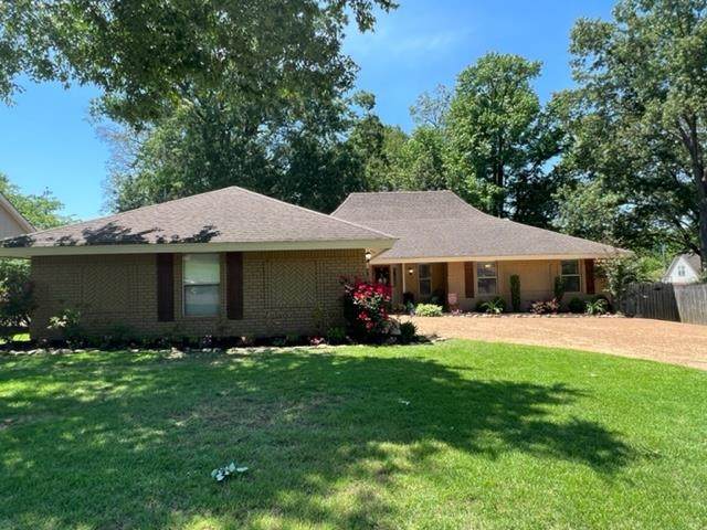2409 Fairway Oaks Dr - Photo 1