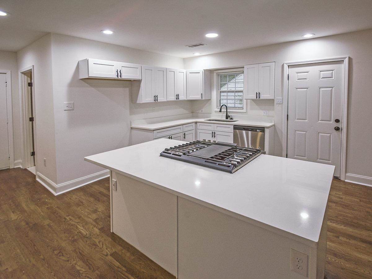 208 Williford St - Photo 1