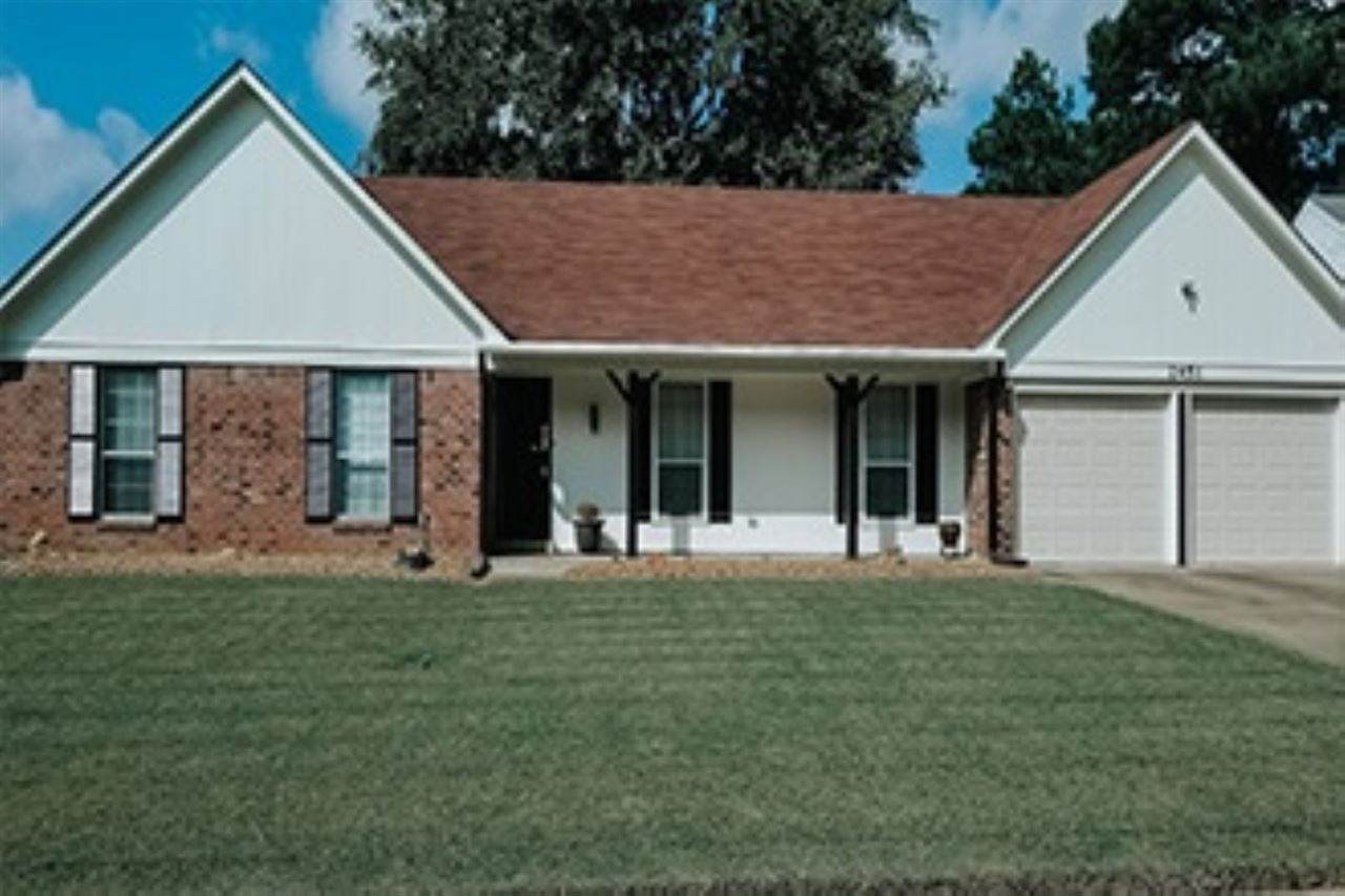 2451 Tarbet Dr - Photo 1