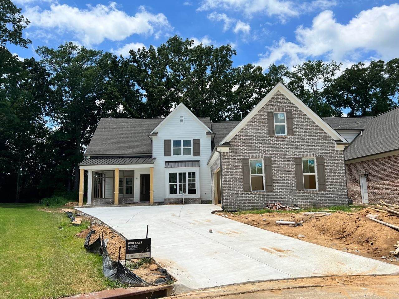 215 Nebhut Ln - Photo 1