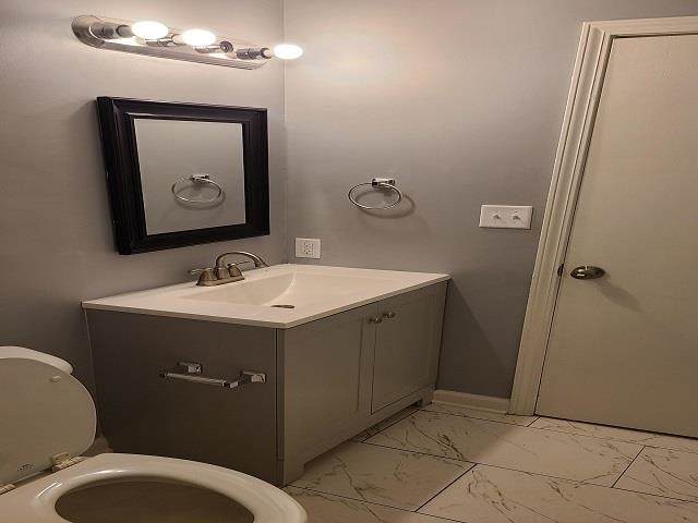 984 Seventh St - Photo 1