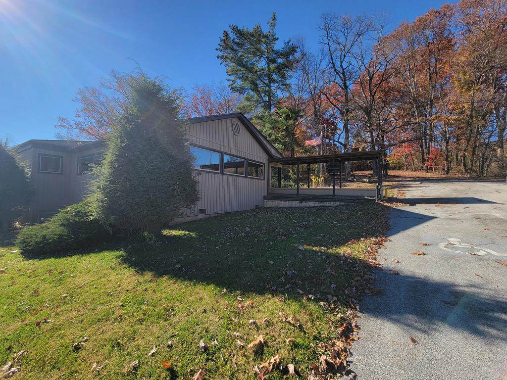 466 Courthouse Road - Photo 1