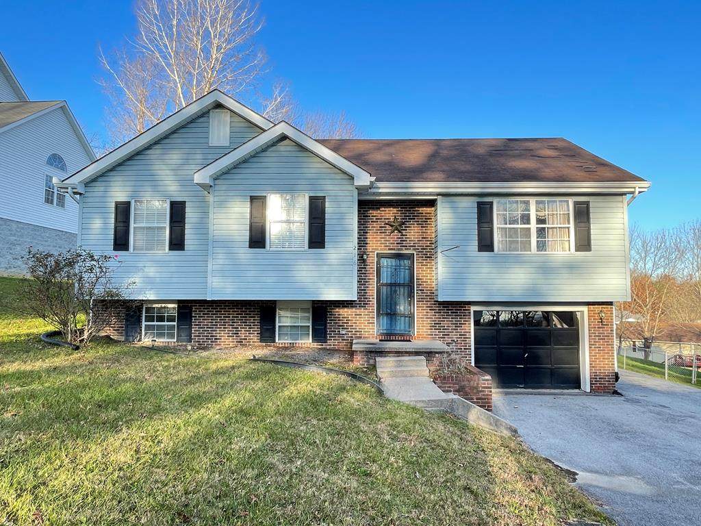 216 Rosemary St - Photo 1