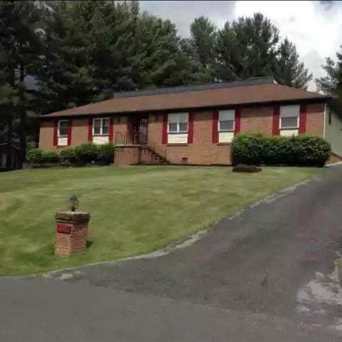 615 Cardinal Street - Photo 1