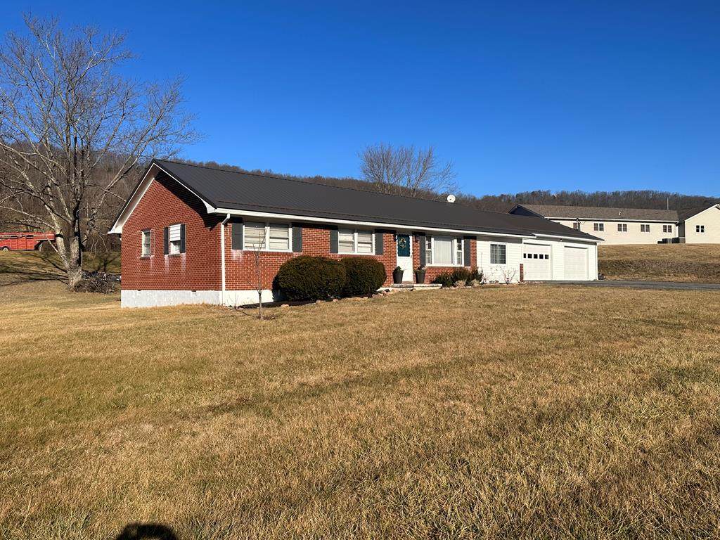 2835 Seneca Trail S. - Photo 1