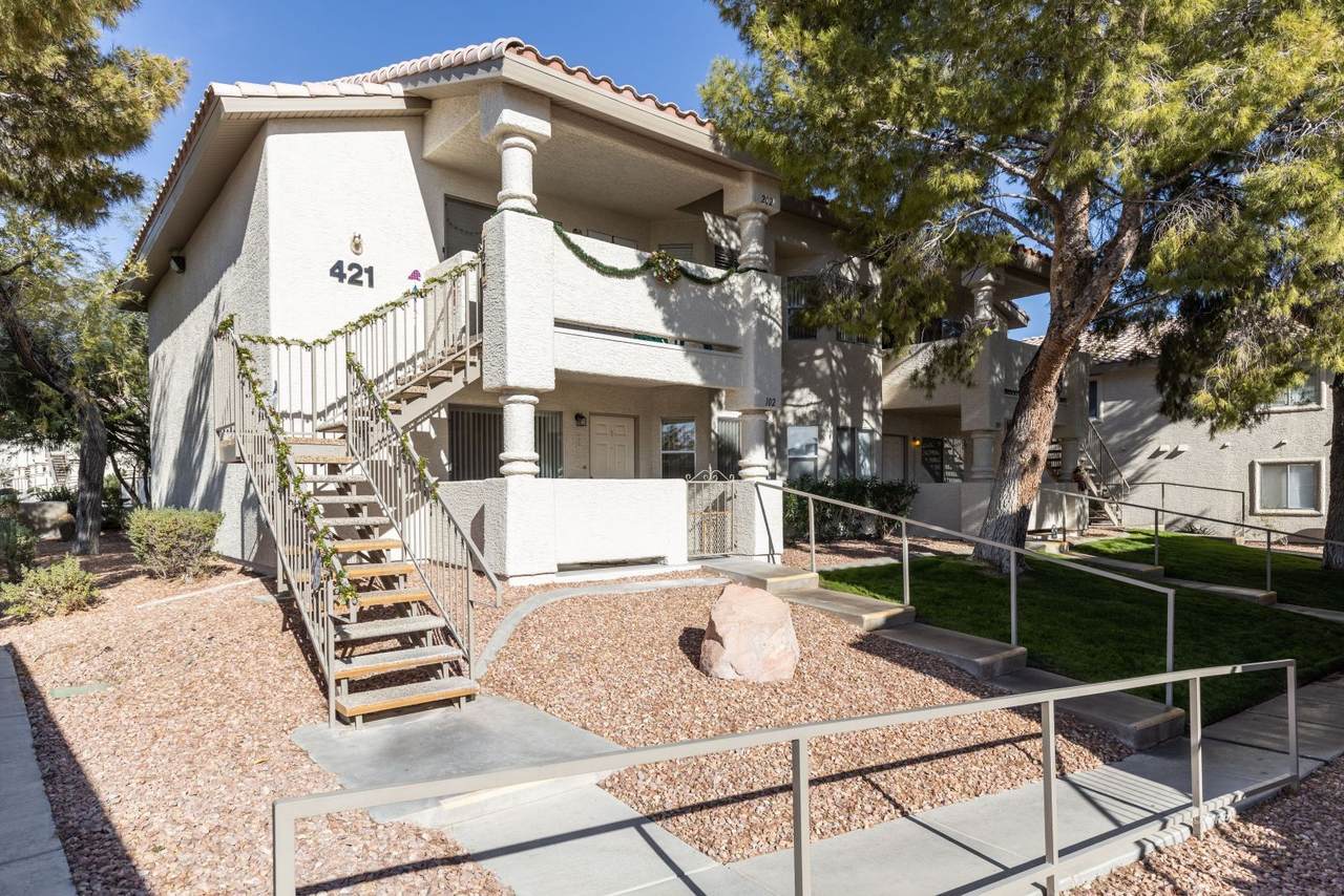 421 Mesa Blvd. #201 - Photo 1