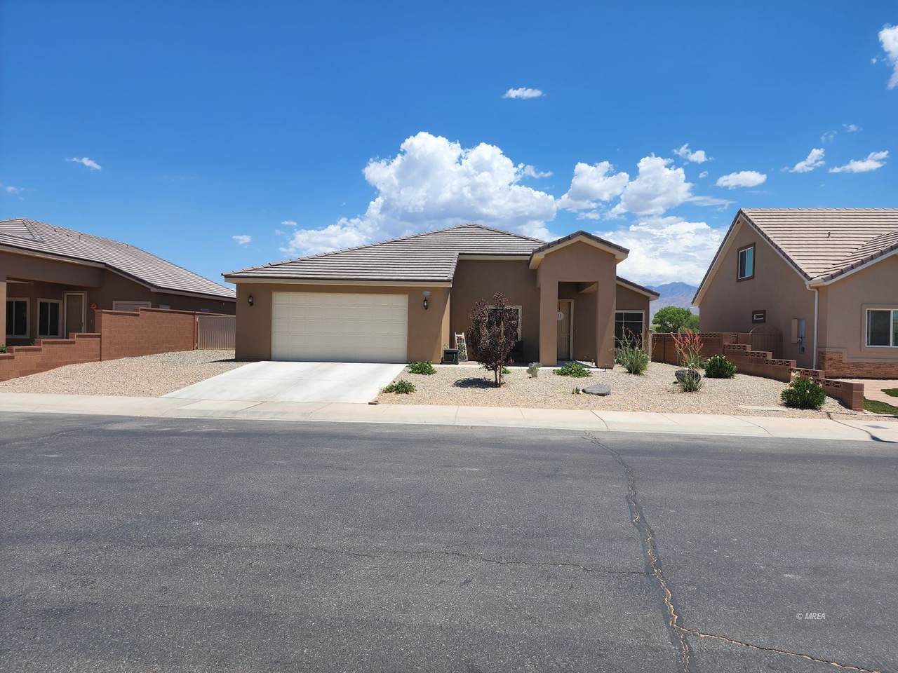 188 Lantana Ln - Photo 1