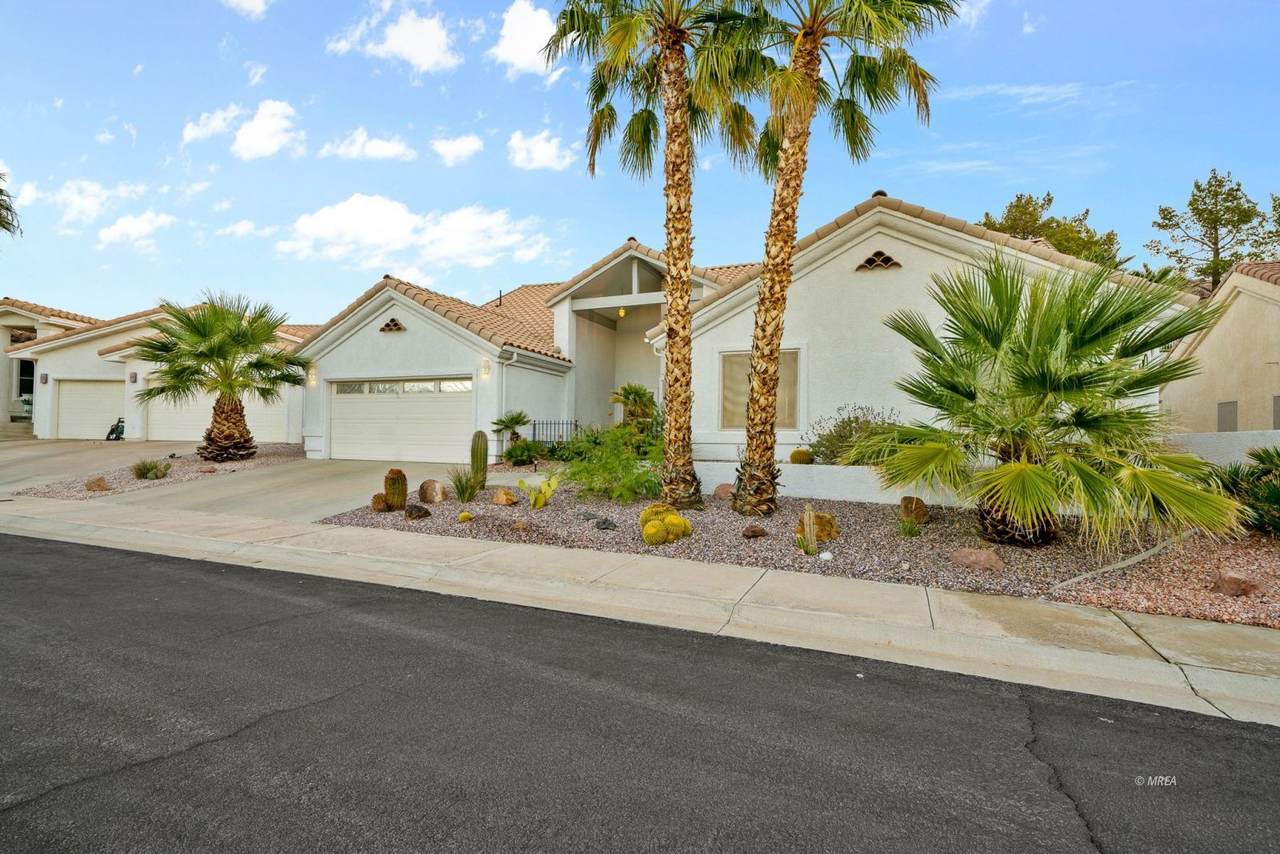 860 Buena Vista Cir - Photo 1