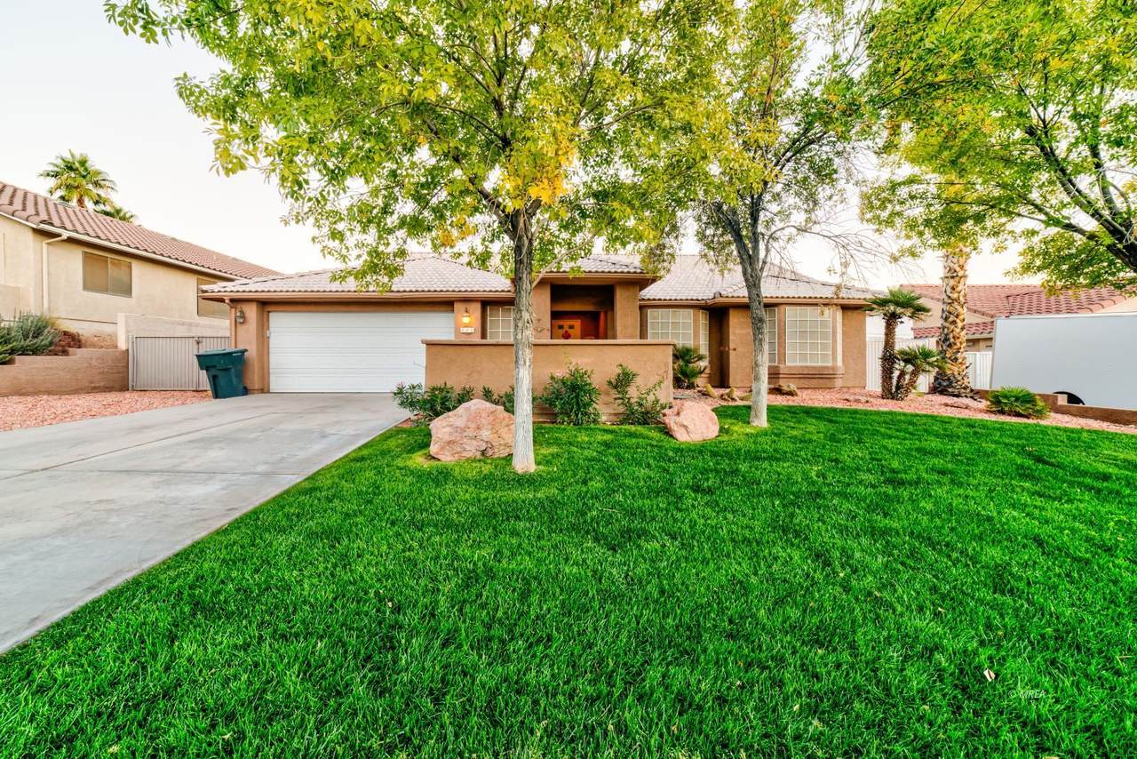 906 Chaparral Dr - Photo 1