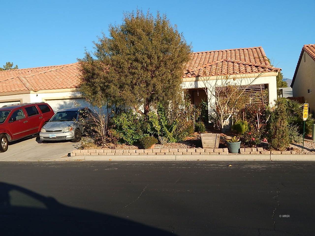 258 Thompsom Dr - Photo 1