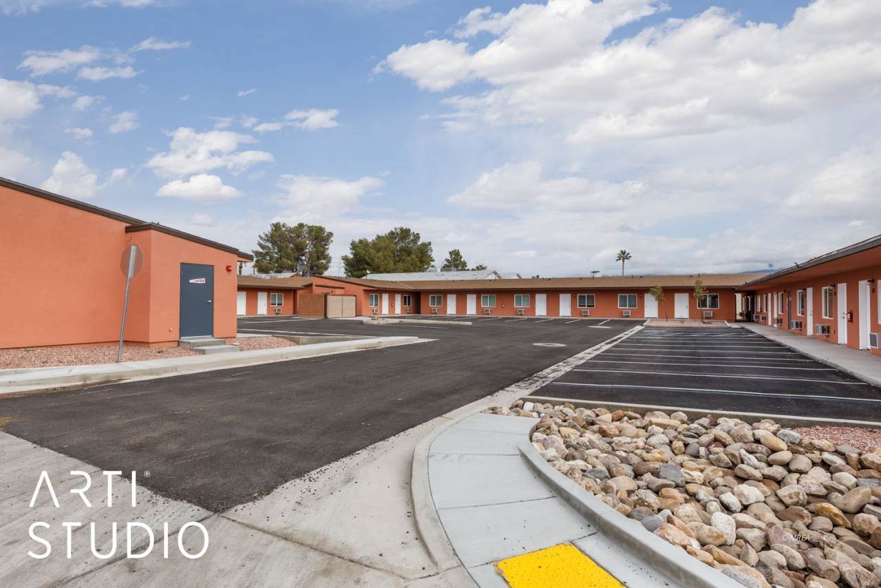 92 Mesquite Blvd - Photo 1