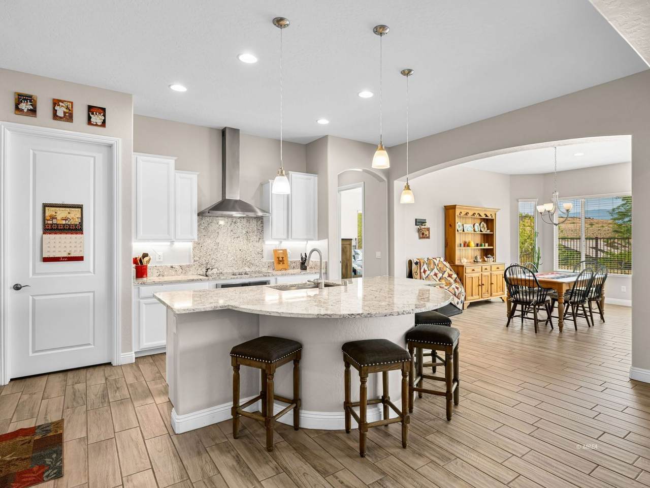938 Bridle Path Ln - Photo 1